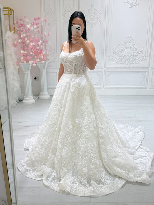 TBC-A002 Custom-made luxury beading floral lace Aline wedding dress